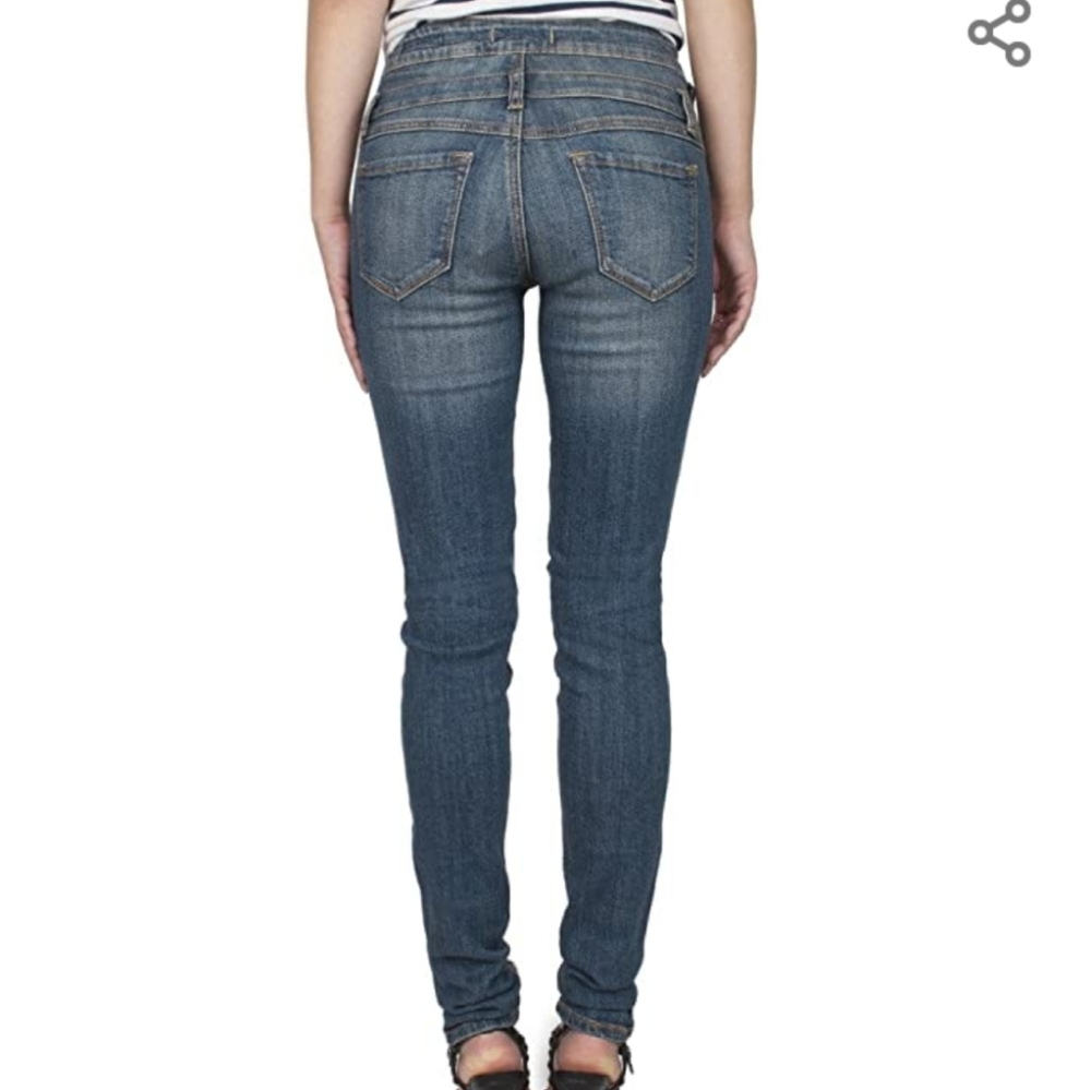 Eunina high-waisted stretch skinny jeans. Triple Button Closure. Juniors 3